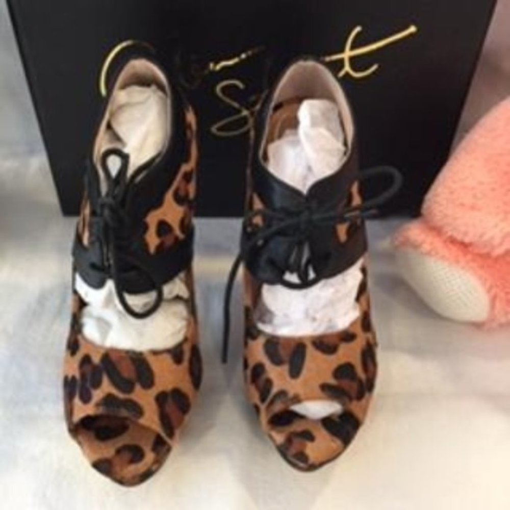 NIB!  COLIN STUART ANIMAL PLATFORM SHOES SIZE 6.5M